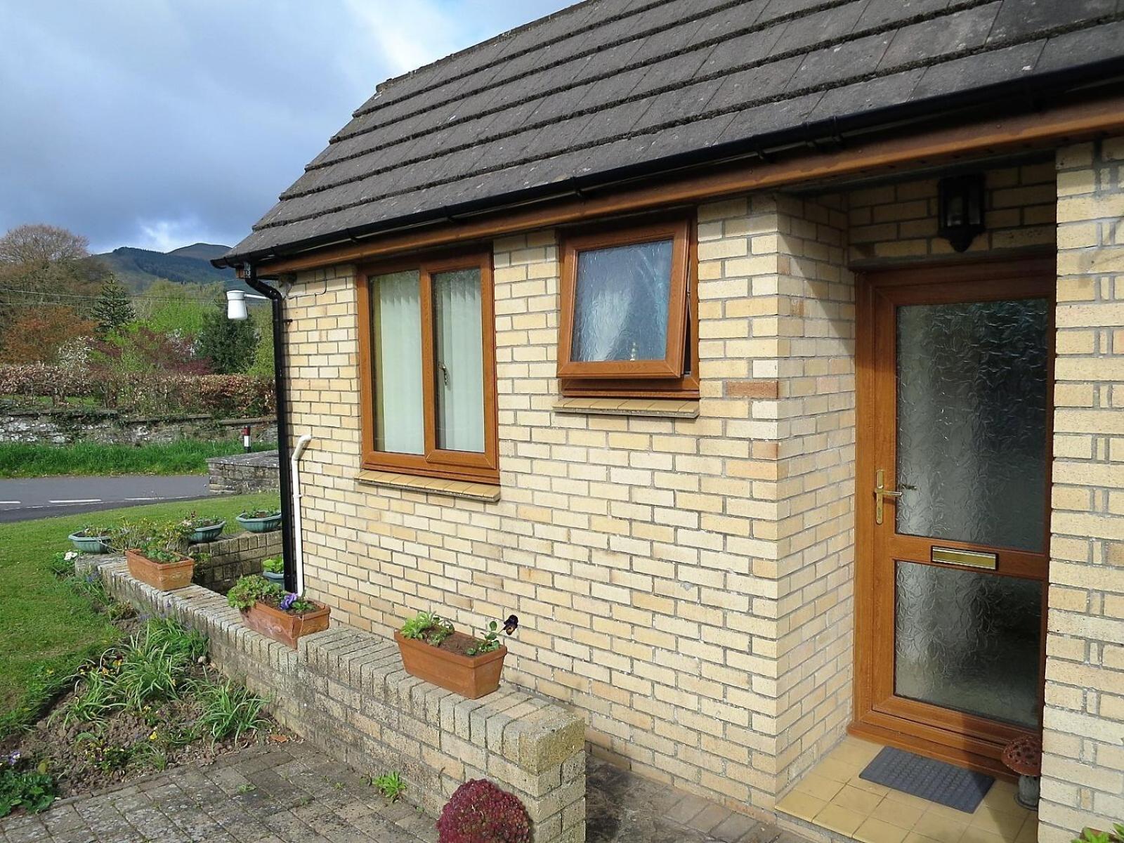 Cae Y Rhedyn Annexe Hotel Crickhowell Exterior photo